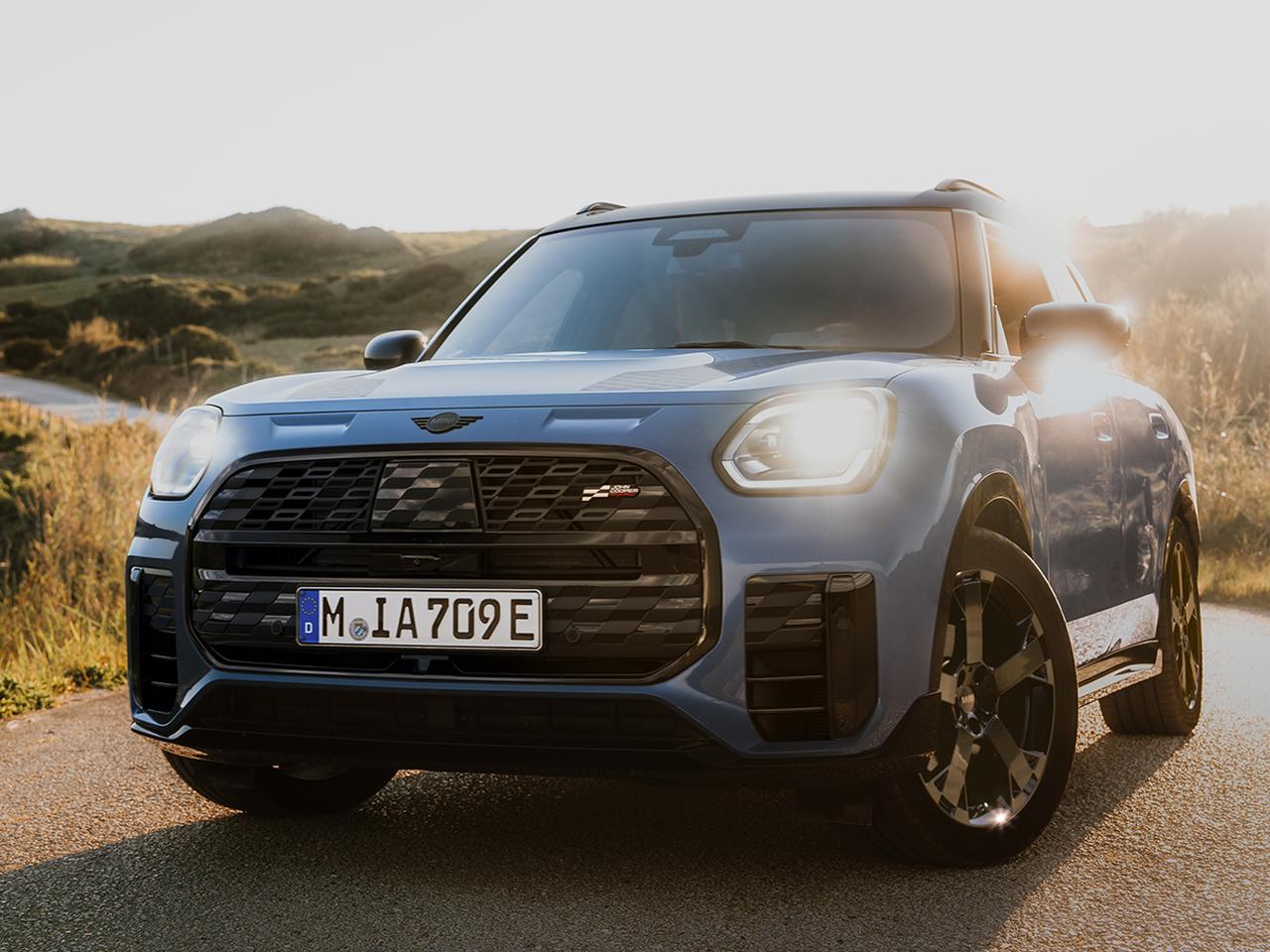 The first limited edition model “Slate Blue” of the “MINI Countryman” is now available in 200 units. The body color that changes the appearance with light is attractive (Web Motor Magazine) | Automotive Information & News – carview!